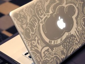 laser-engraved-designs-metal-laptop